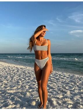 NWOT - L Space Hazel bikini top in Sail Along Stripe, black and white, Medium